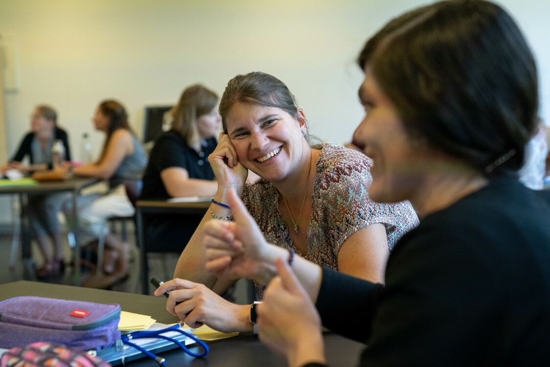 Gesprächssituation von zwei Personen