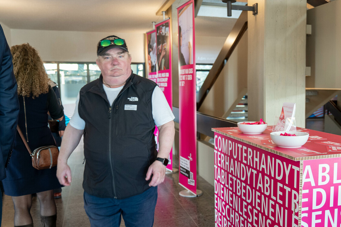 Besucher von der Ausstellung