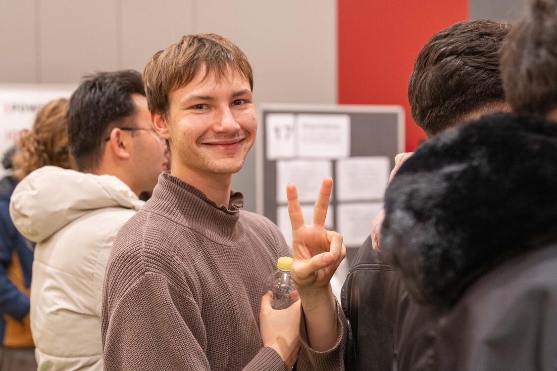 Teilnehmer an der Solinetz-Veranstaltung Bildungswege für Geflüchtete in Zürich, Nov. 2024