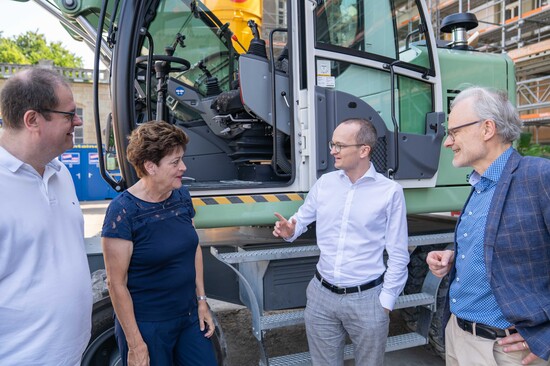 spatenstich militärkaserne zürich, rektoren eb zürich und kme und regierungsräte silvia steiner und martin neukom
