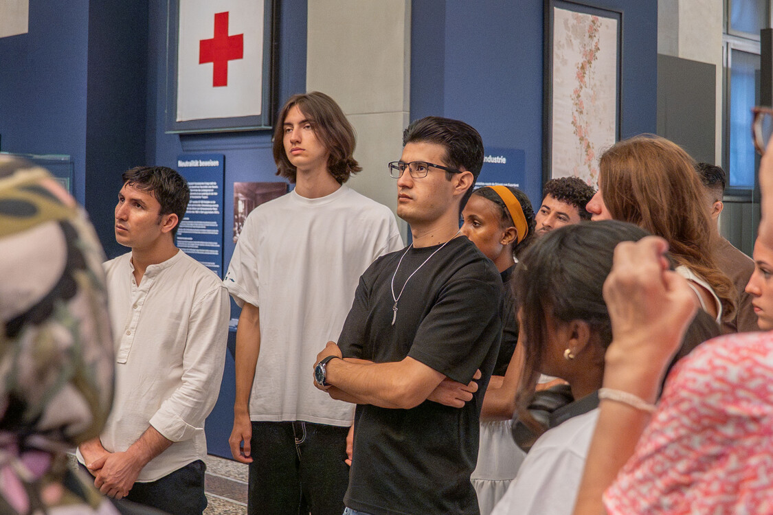 Kursteilnehmer/-innen im Landesmuseum Zürich